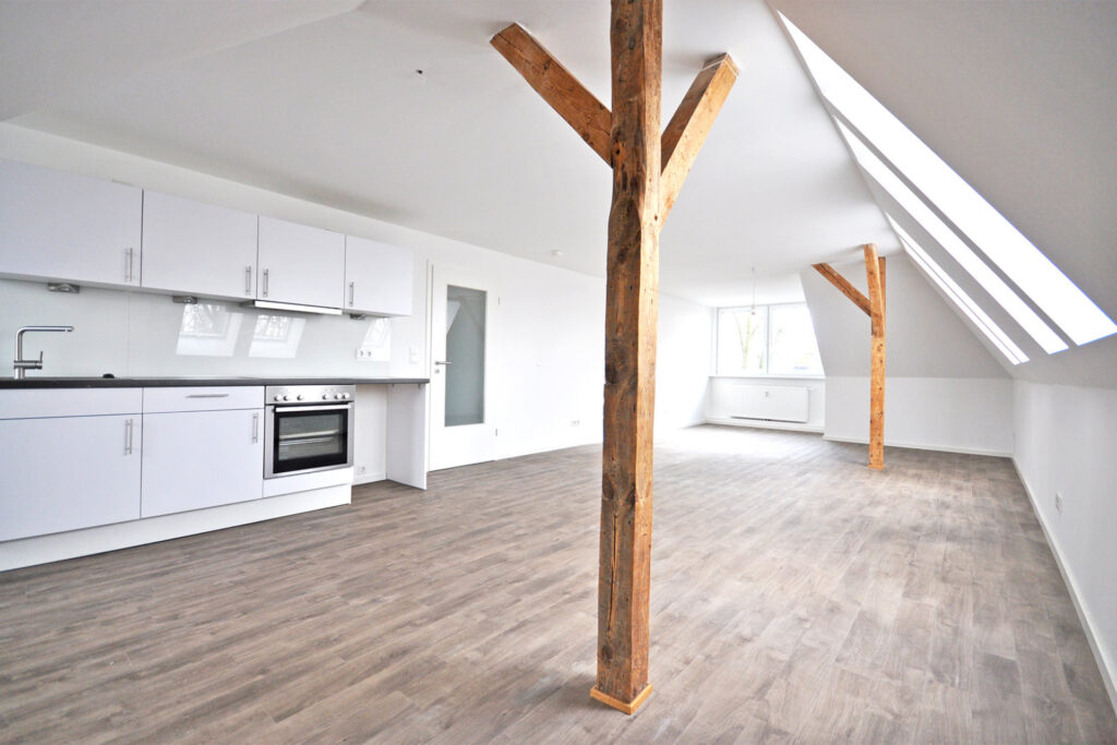 Moderne Dachgeschoss-Wohnung im Auenviertel von Hamburg-Eilbek